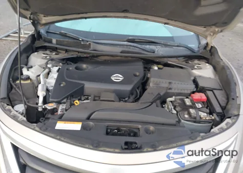 2015 Nissan Altima 2.5/2.5 S/2.5 Sl/2.5 Sv z USA, uszkodzony, nr VIN 1N4AL3AP0FN312779